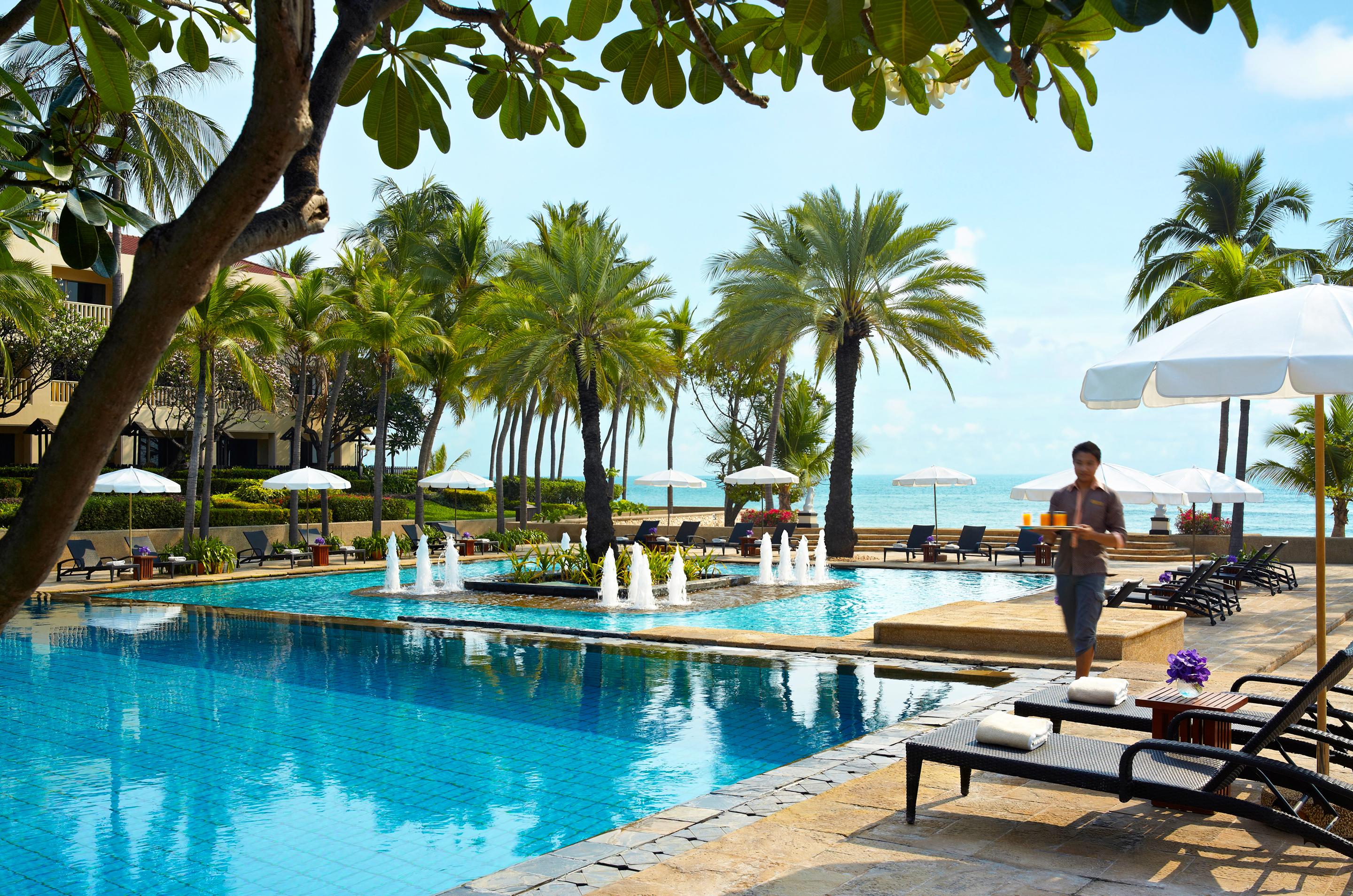 Dusit Thani Hua Hin Cha-Am Konforlar fotoğraf Pool at the Four Seasons Resort